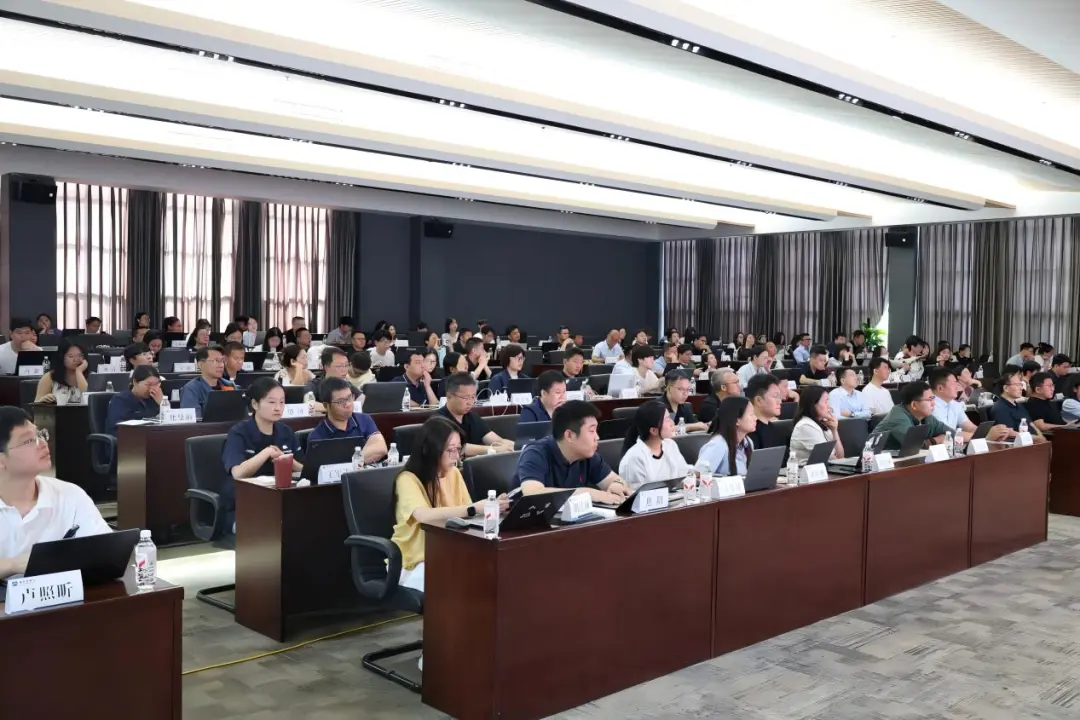企业 AI 升级从试点工具走向系统化建设